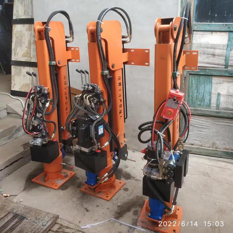 百色市重汽蓝牌随车吊 3.2吨 国六动力强 液压驱动 农用自卸起重机